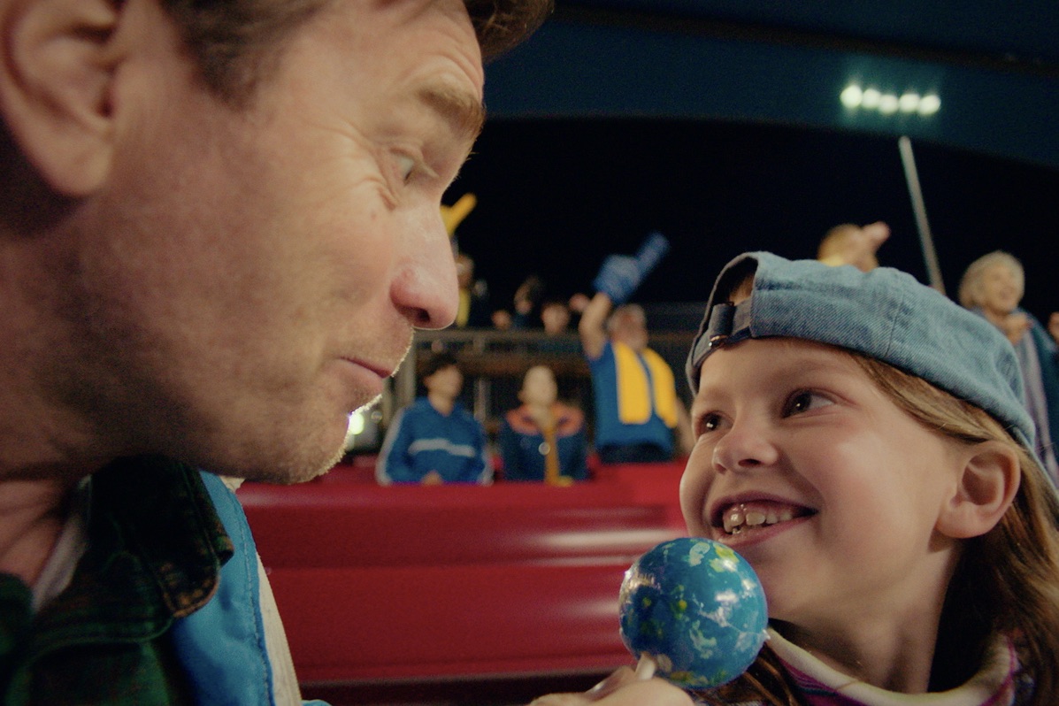 名優ユアン・マクレガーが実娘相手にリアルな“パパの顔”を見せる!『ブリーディング・ラブ はじまりの旅』本編映像解禁