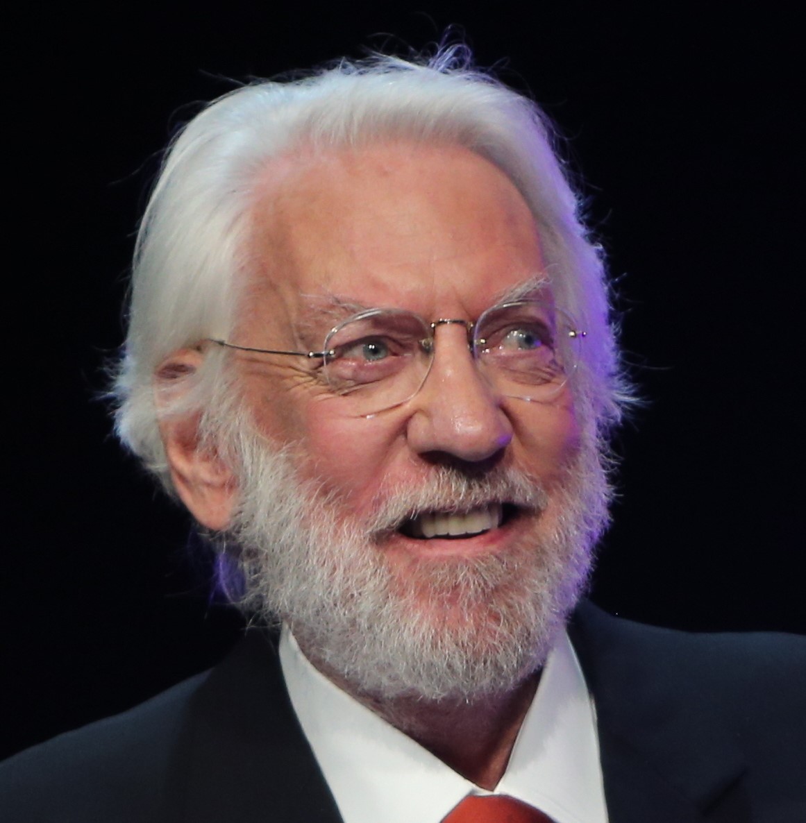 ベテラン個性派アクター、ドナルド・サザーランドが88歳で死去 息子キーファーは「映画史上最も重要な俳優の一人」と追悼
