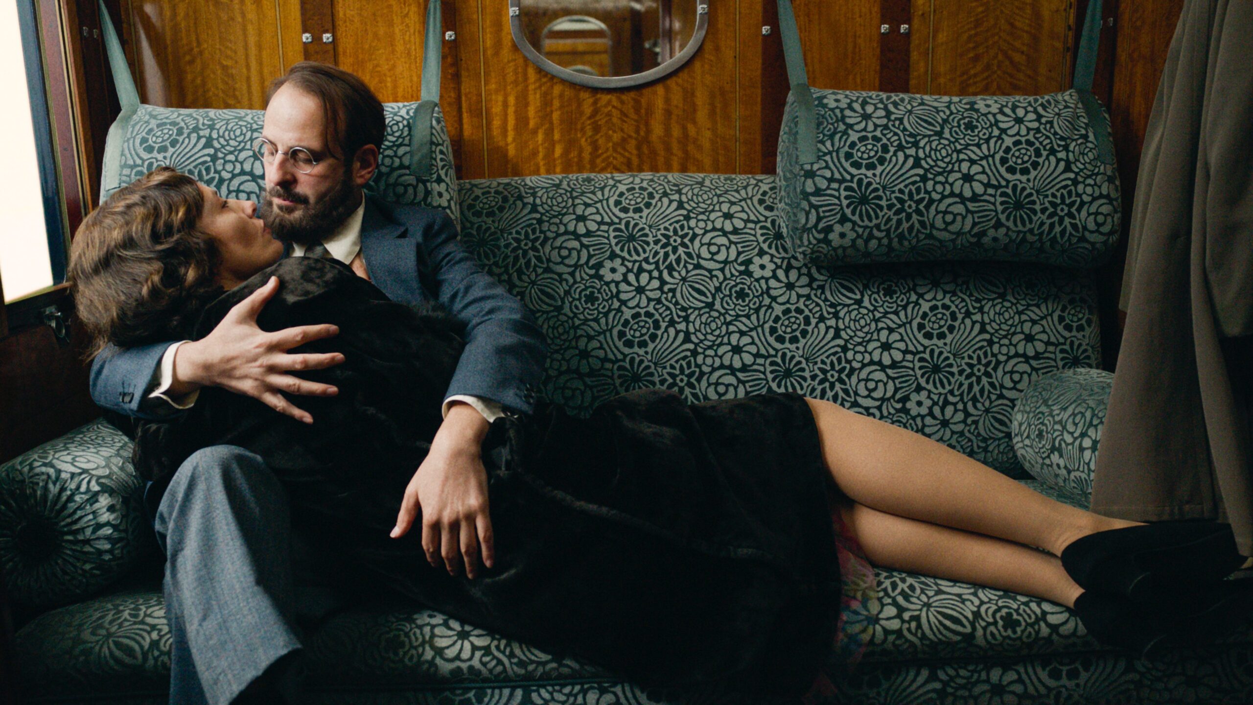 “幸福の画家”と称されたピエール・ボナールとその妻は“幸せ”だったのか?『画家ボナール ピエールとマルト』予告編解禁