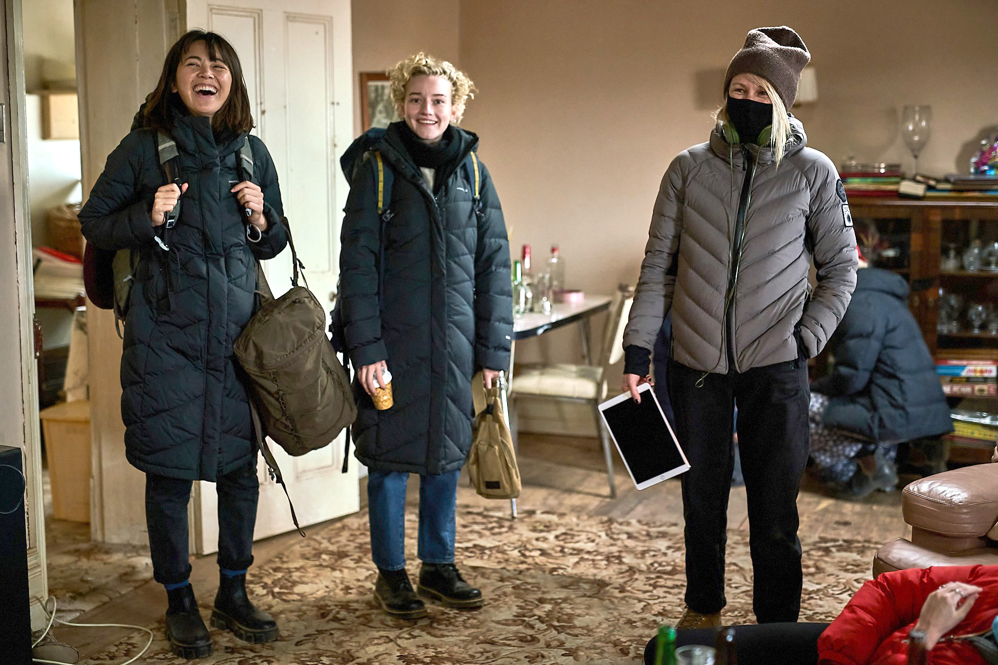 「どちらも職場でのハラスメントがテーマ」『ロイヤルホテル』キティ・グリーン監督が前作との共通点を明かすインタビュー映像解禁