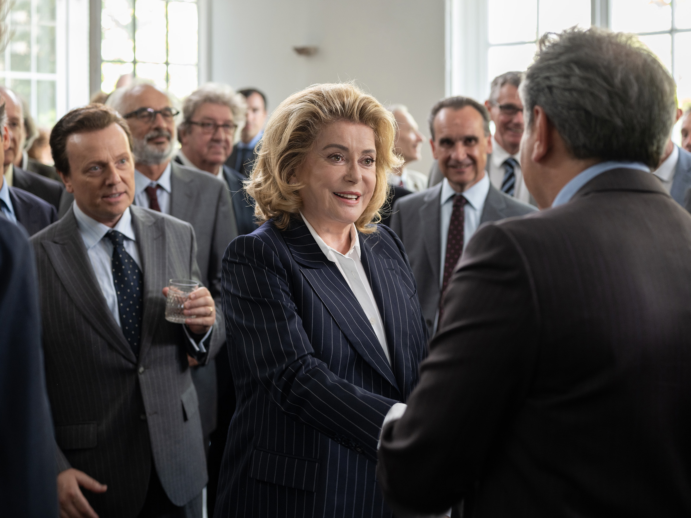 “至宝”カトリーヌ・ドヌーヴ主演、フランス大統領夫人が巻き起こす大逆転の物語『ベルナデット 最強のファーストレディ』公開決定