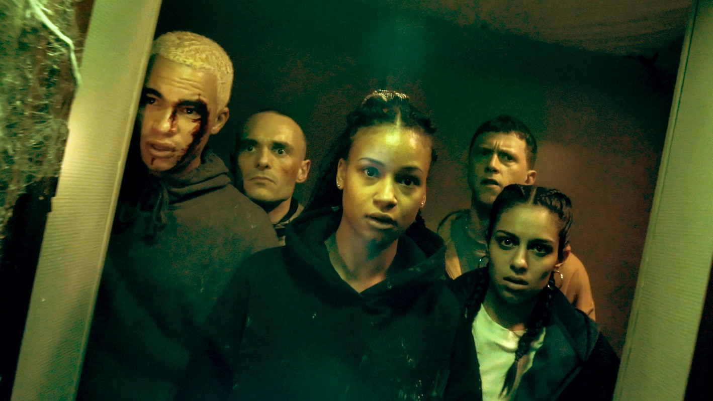 アパートで異常繁殖したおびただしい数の毒グモに戦慄『スパイダー/増殖』予告編解禁 スティーヴン・キングが「怖くて気持ち悪い」と絶賛