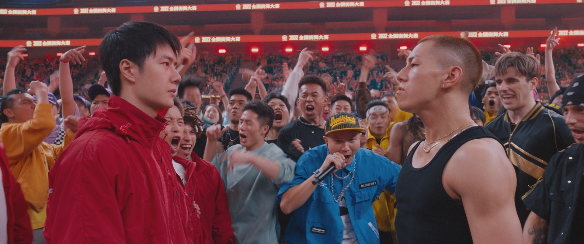 ブレイキンのプロチーム“感嘆符!”が全国大会で快進撃! ワン・イーボー主演『熱烈』一糸乱れぬパフォーマンスを収めた本編映像解禁