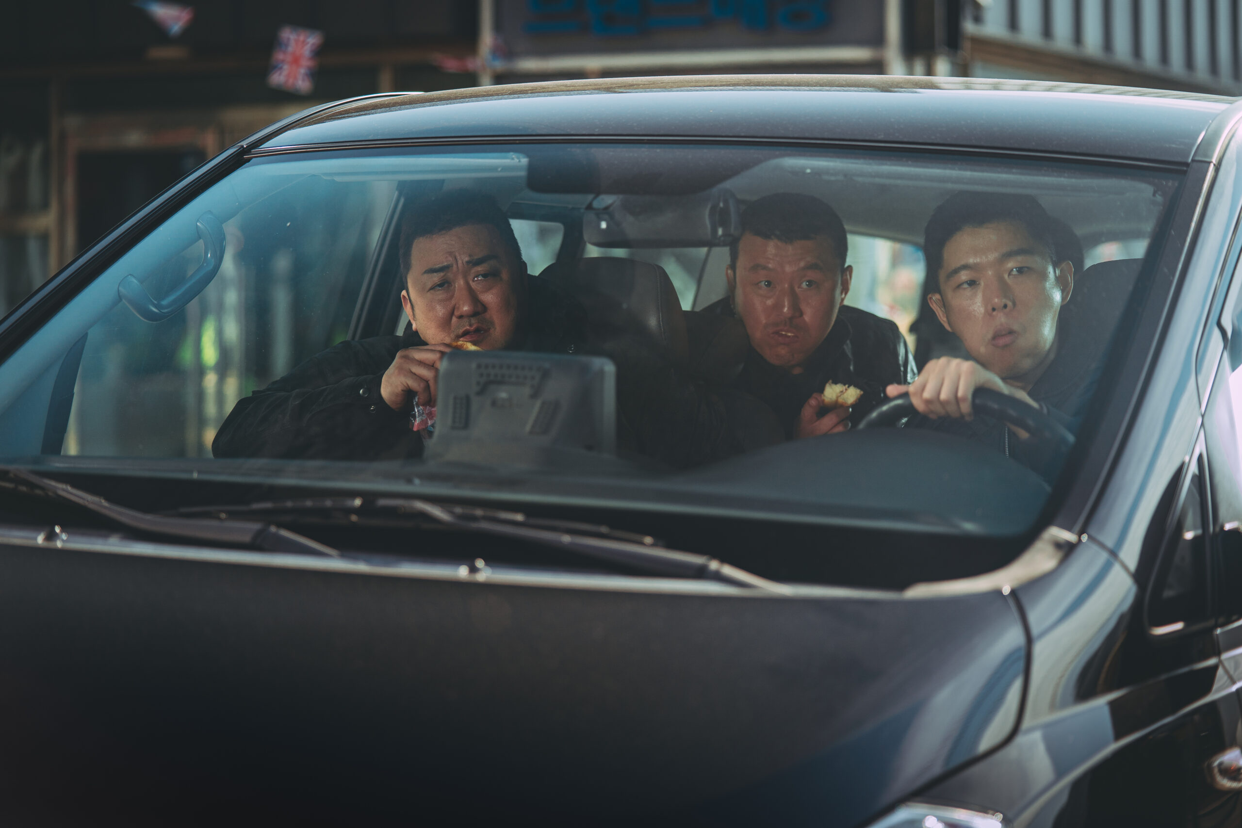 『犯罪都市 PUNISHMENT』マ・ドンソクの強烈ワンパンチが炸裂する突入作戦シーン映像解禁　青木崇高ら著名人の応援コメントも到着