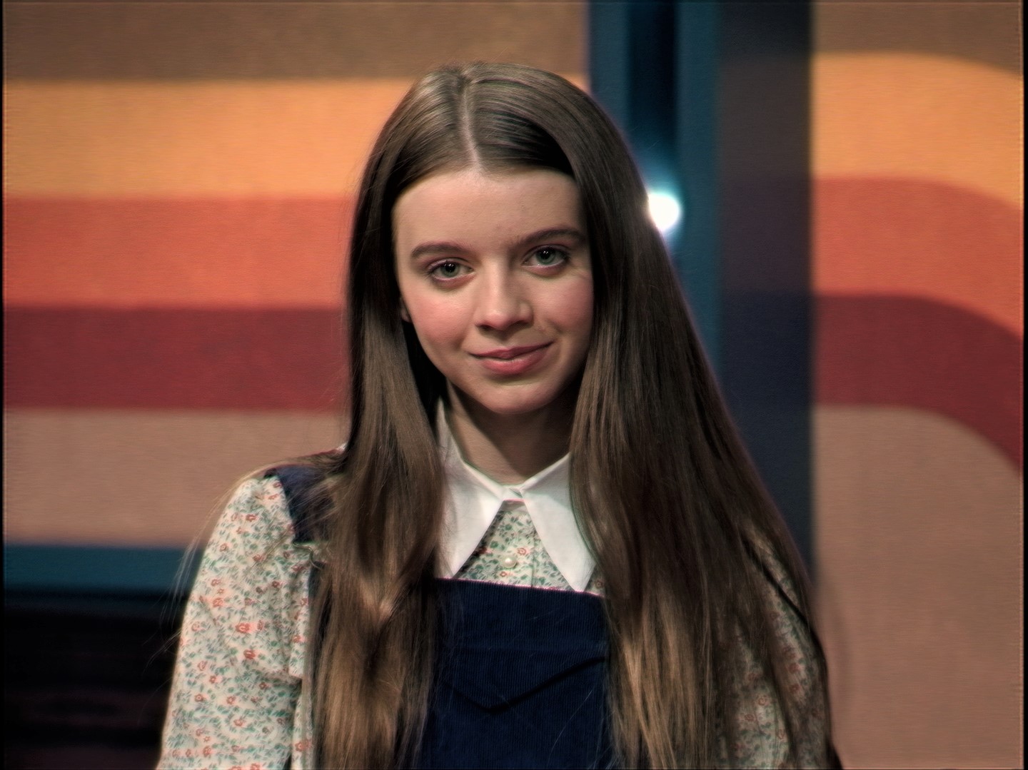 テレビ史上最恐の放送事故を巻き起こす“悪魔憑きの少女”の正体とは? おぞましいカルト教団の実態に迫る『悪魔と夜ふかし』本編映像解禁