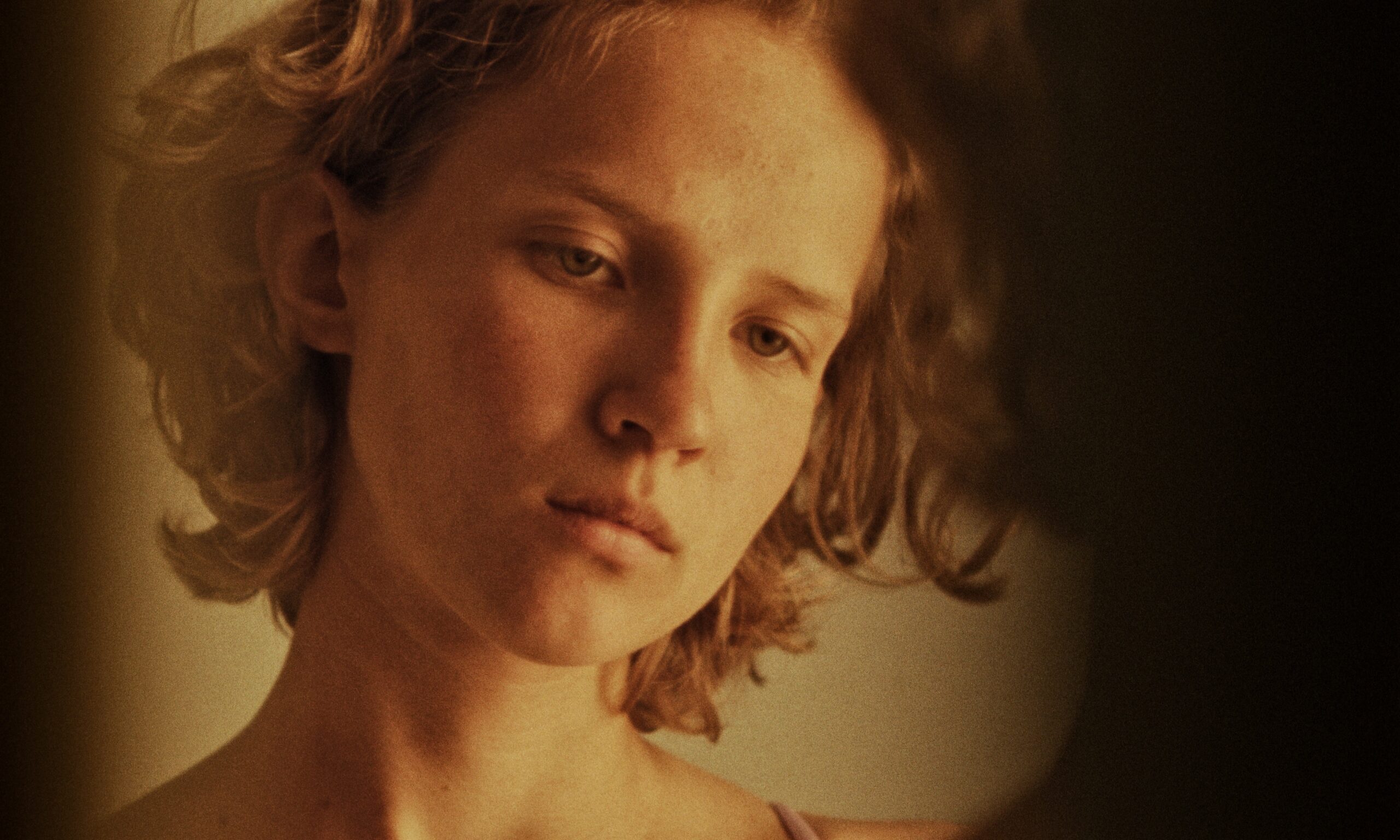 父娘のロードムービー『グレース』に甫木元空、中島セナら著名人が絶賛コメント　父と二人きりで過ごす娘の思春期の不安を捉えた本編映像解禁