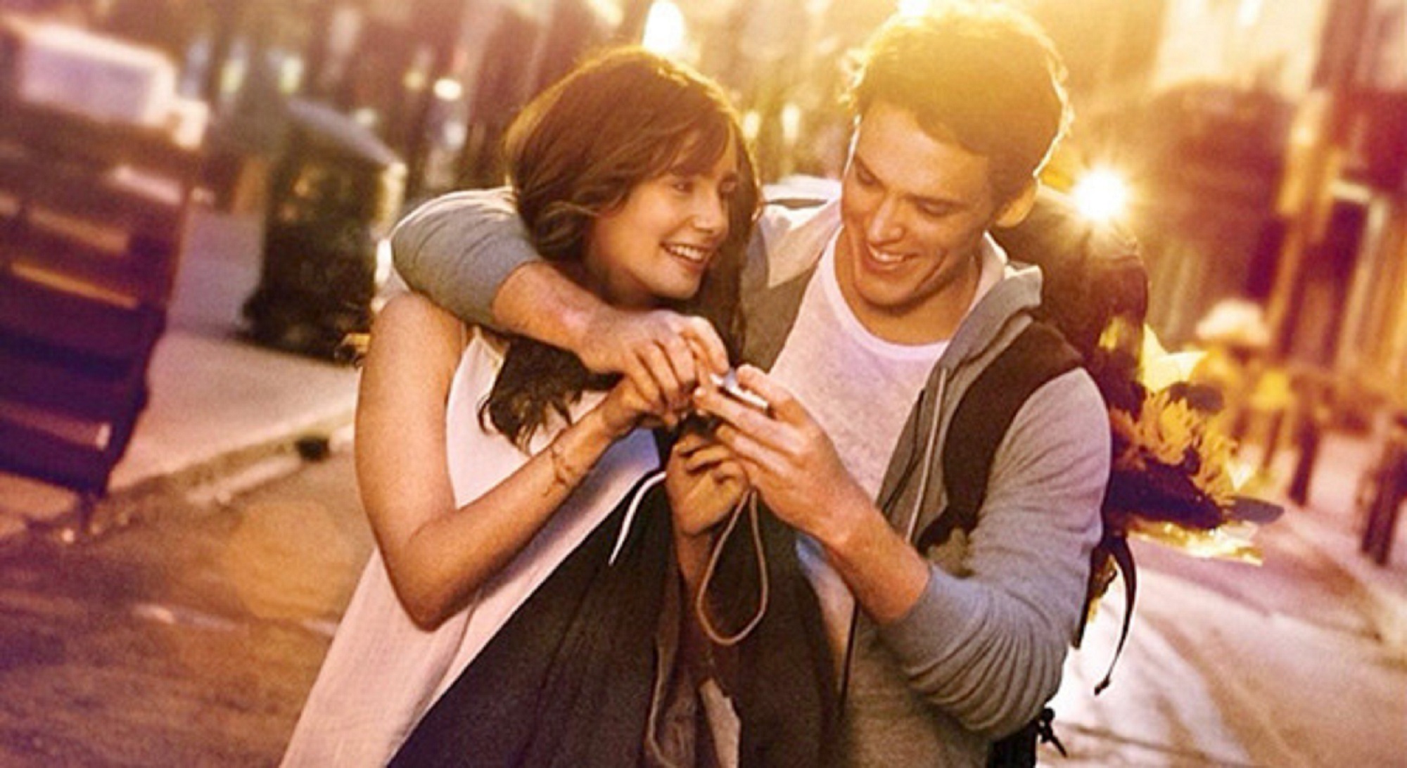 12年間もすれ違い続けた幼馴染の恋を描き、一大ブームを起こした『あと1センチの恋』公開10周年を記念して一週間限定上映決定