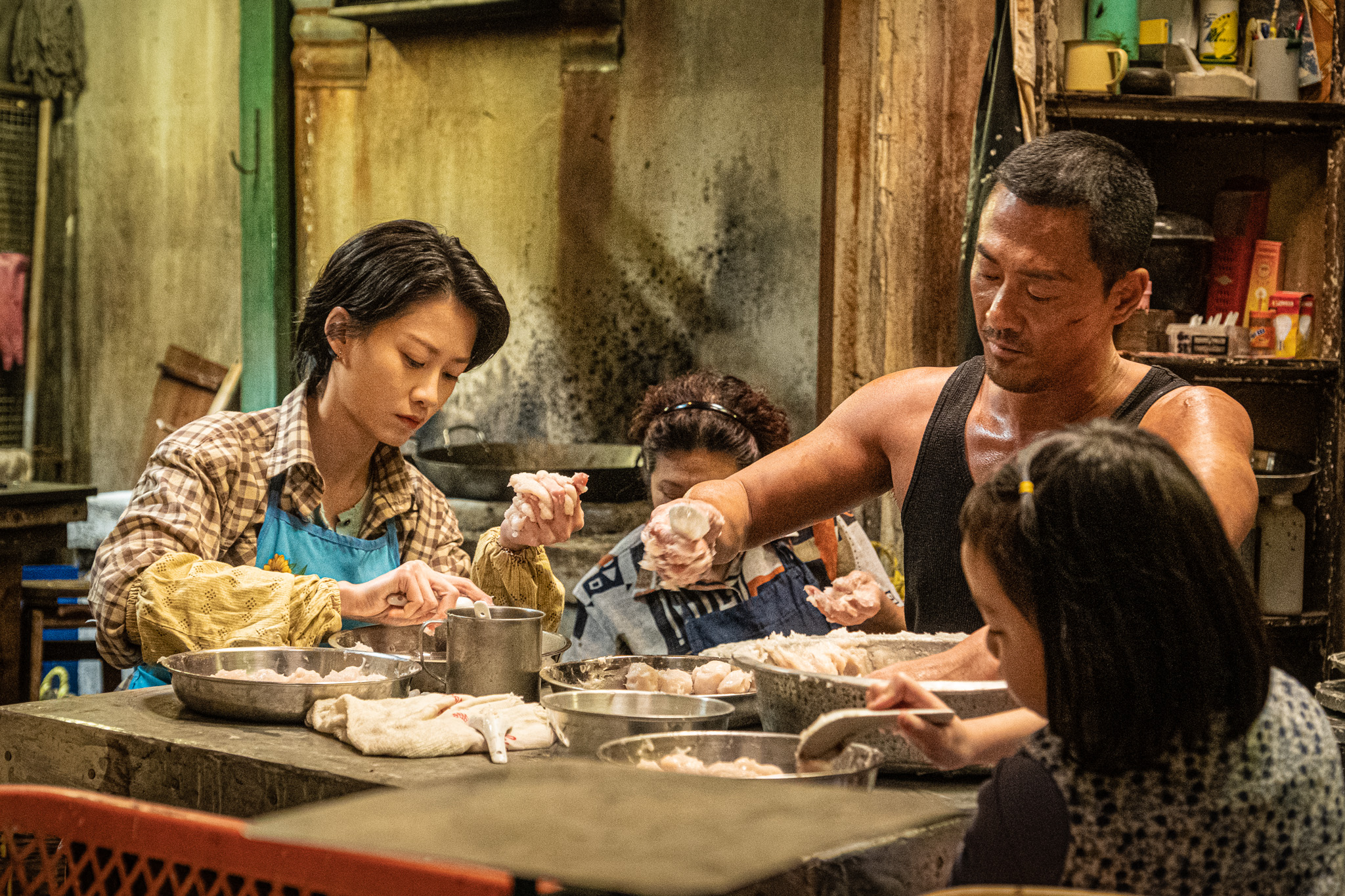 解体から30年、“東洋の魔窟”九龍城砦とは?『トワイライト・ウォリアーズ 決戦!九龍城砦』監督・キャストが語るインタビュー映像解禁