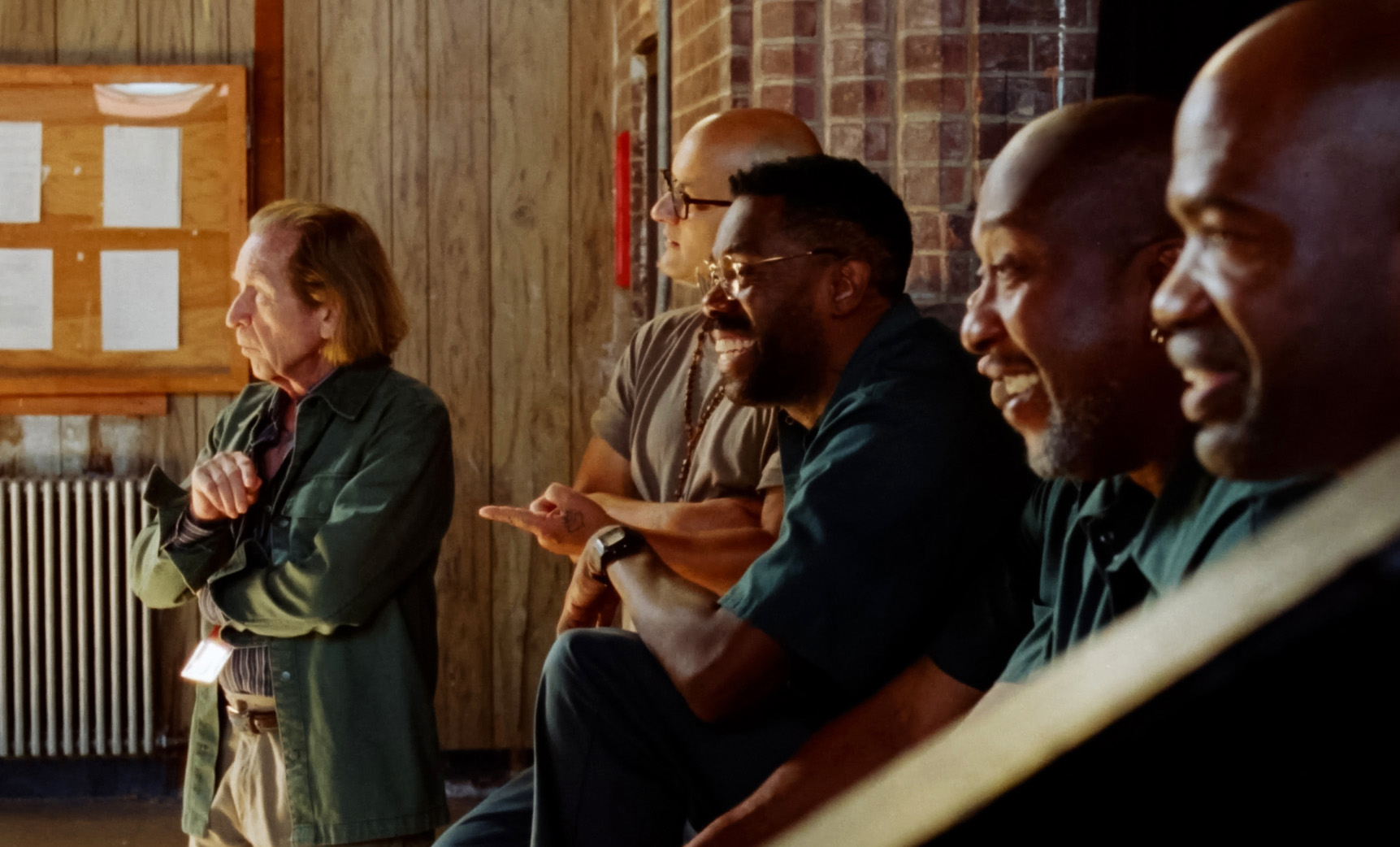 「演じることで人生に向き合える」元・収監者とオスカーノミニー俳優が紡ぐ感動の実話『シンシン/SING SING』日本版予告解禁