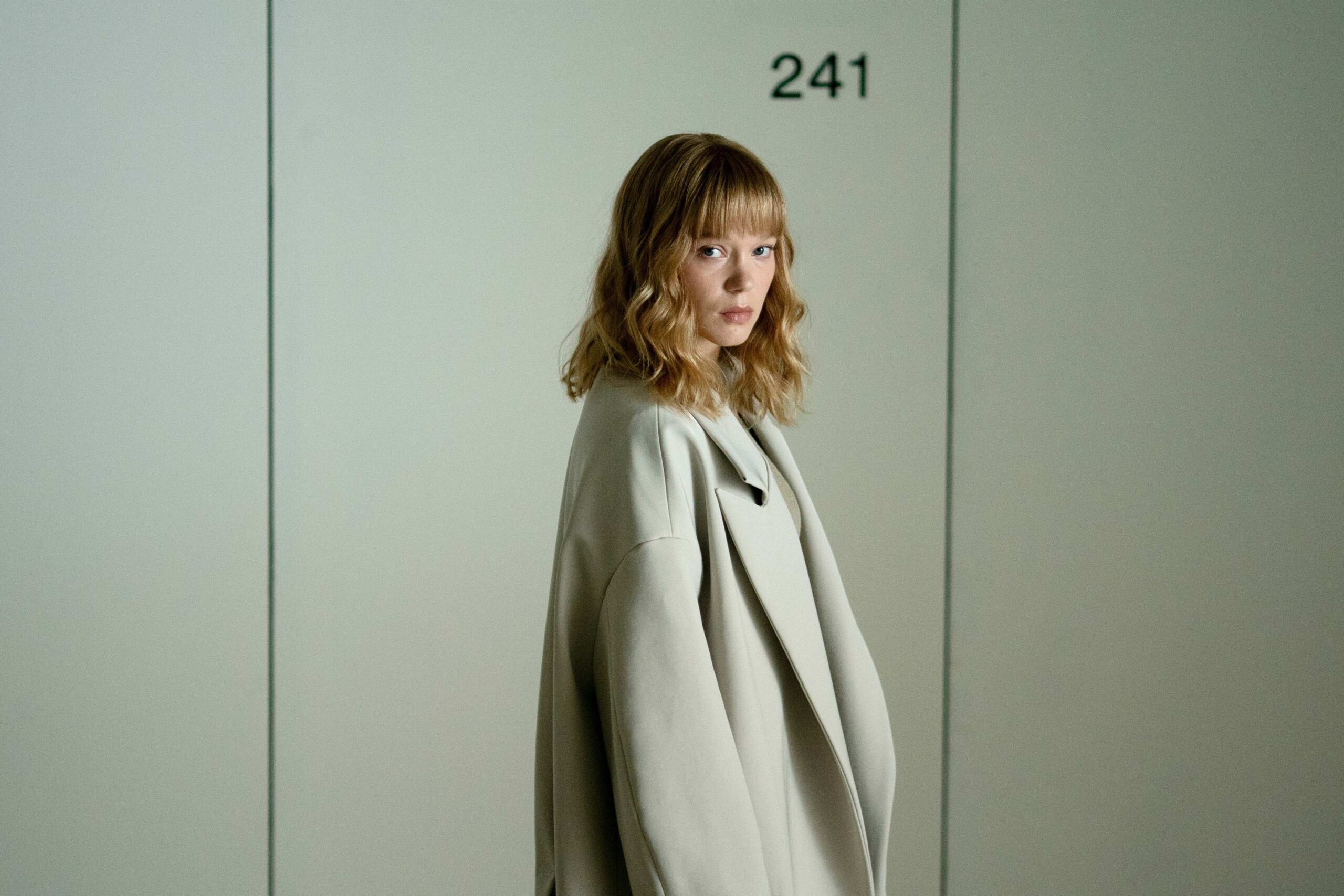 “天才”グザヴィエ・ドランがAI役で声の出演『けものがいる』本編映像解禁　ドランが声だけで出演した理由とは？