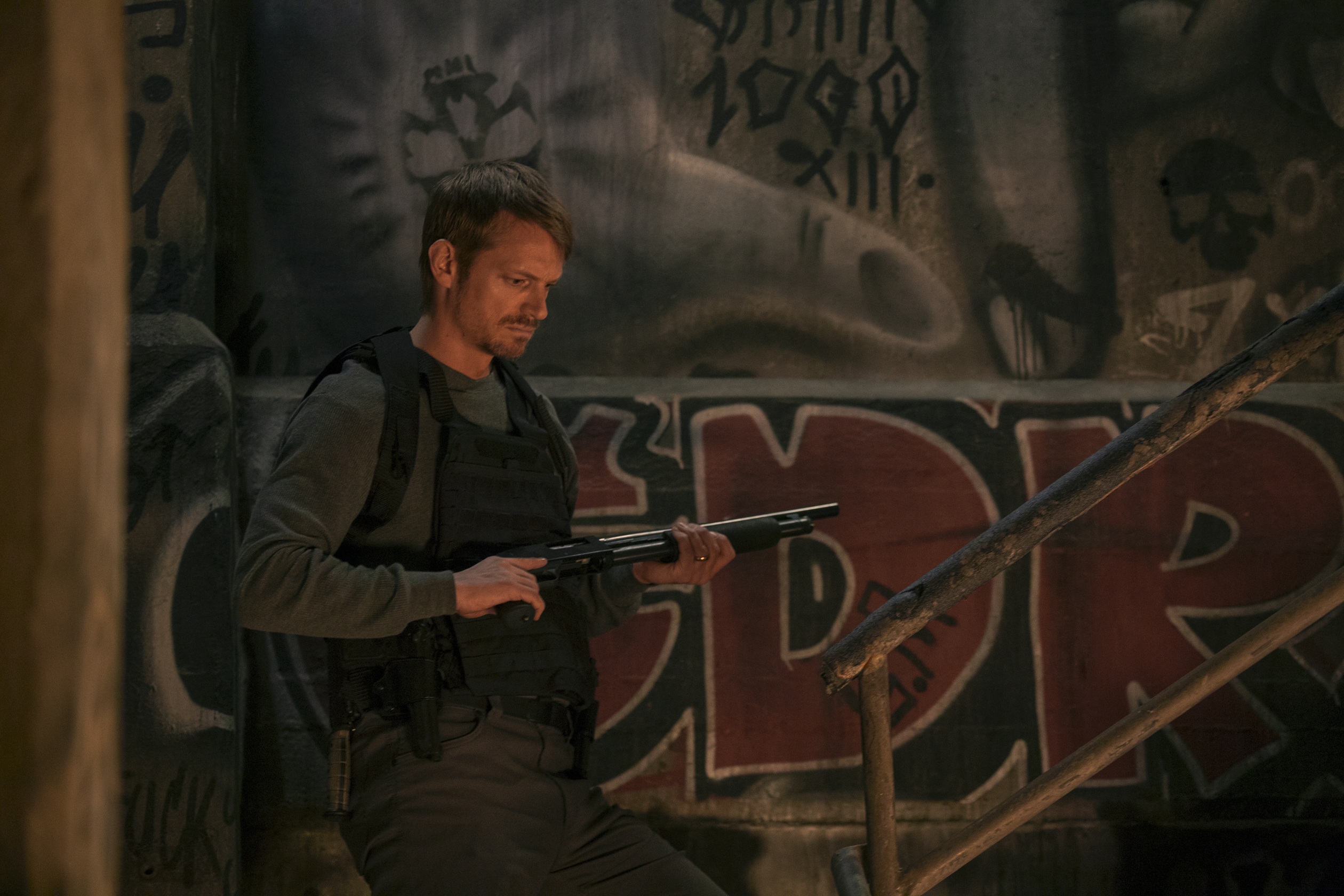 息子を奪われた父の怒りが爆発! ジョン・ウー監督最新作『サイレントナイト』アドレナリン全開の奇襲シーン映像解禁