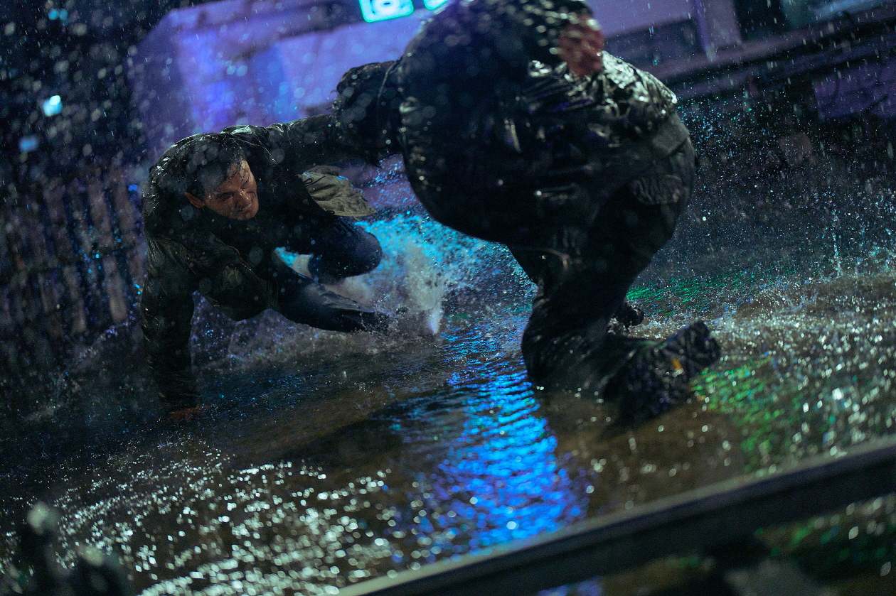 “雨ではなく汗だった!?” 『ベテラン 凶悪犯罪捜査班』アクションの舞台裏に迫るスペシャルムービー解禁