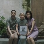 余白のある映像と童謡“むすんでひらいて”とともに紡がれる家族の物語『舟に乗って逝く』日本版予告編が解禁