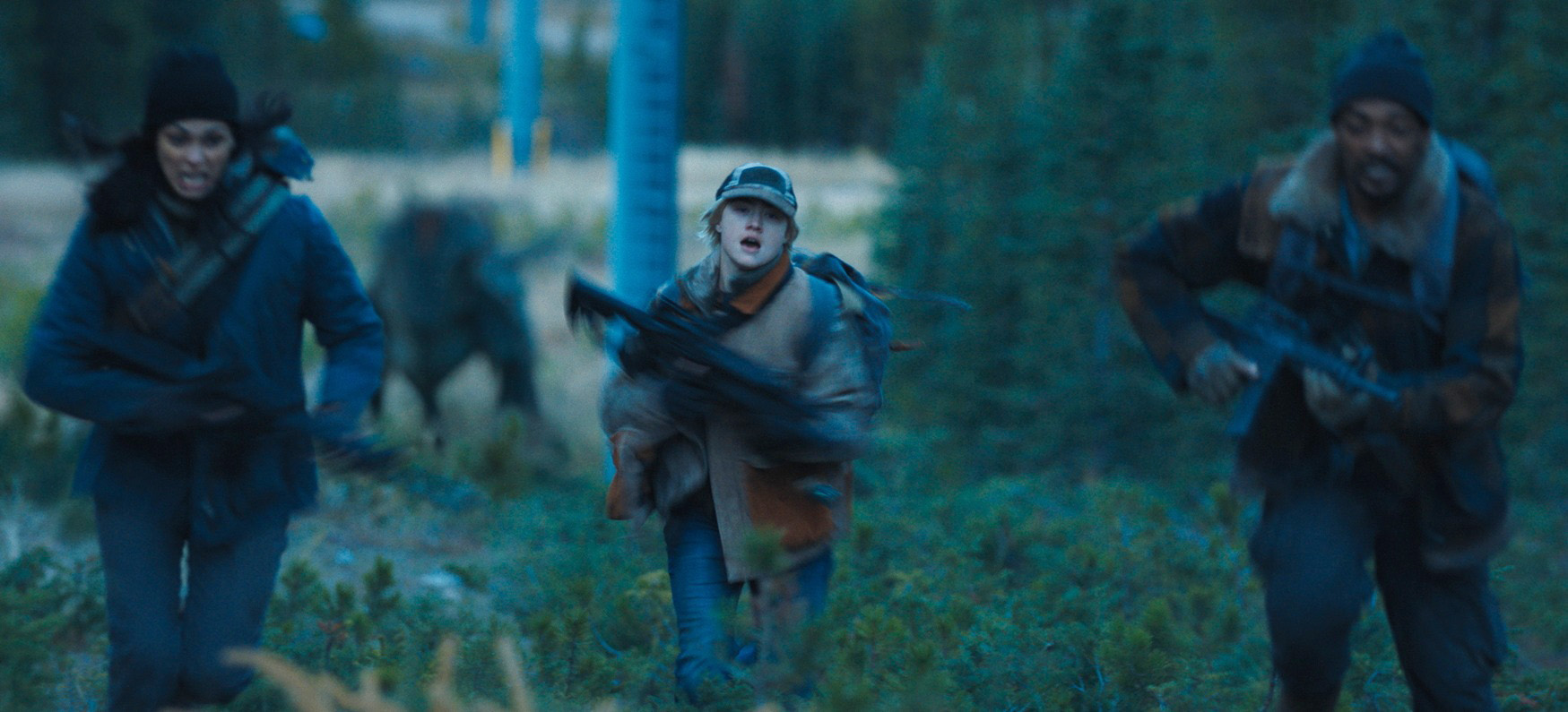 標高2500mギリギリの“死のライン”で恐怖のモンスター“リーパー”と死闘!『エレベーション 絶滅ライン』本編映像解禁