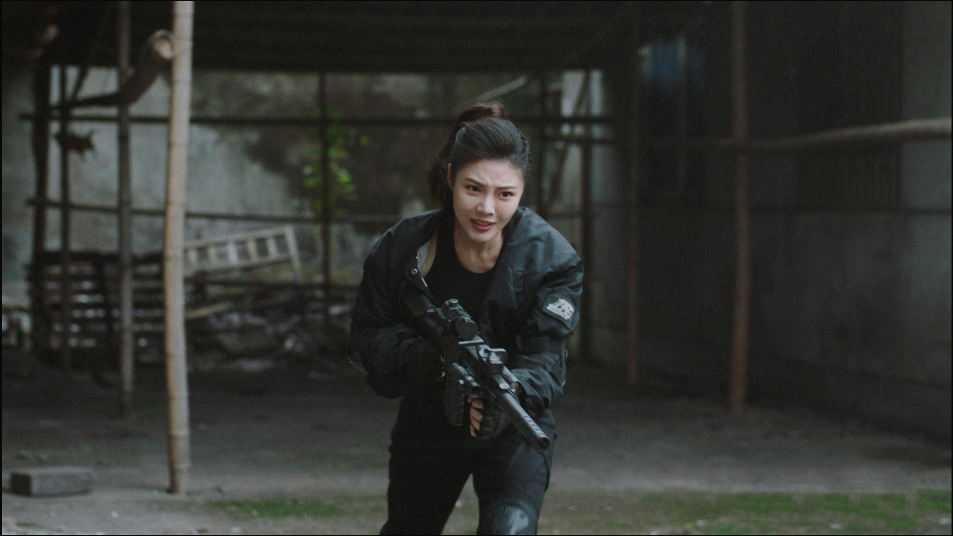 シュー・トントン主演、中国初の「エイリアン」映画『デンジャラス・クイーン』DVDレンタル開始、セル発売、デジタル配信開始