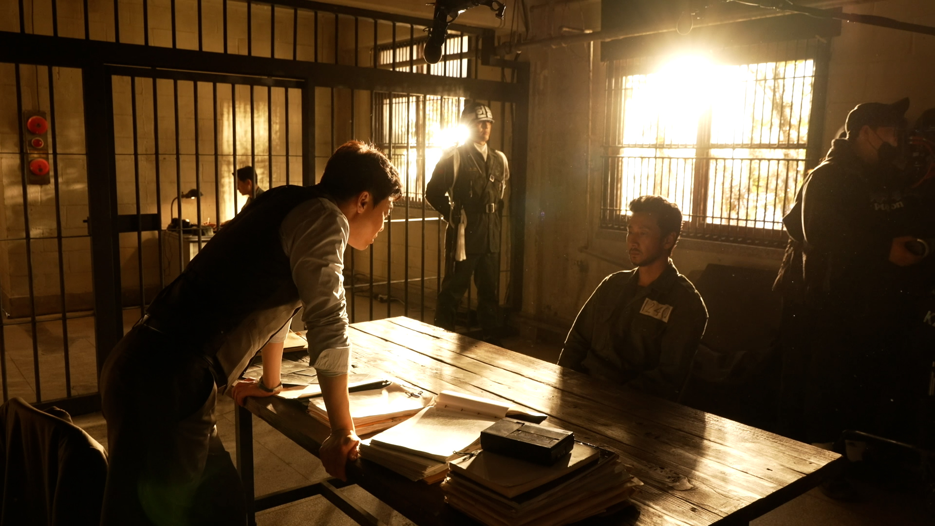 「人が取るべき姿勢に関する話」チョ・ジョンソクら豪華キャスト&監督が『大統領暗殺裁判 16日間の真実』への思いを語るメイキング映像解禁