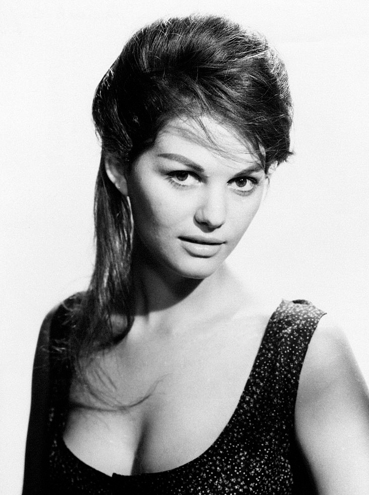 “CC”と呼ばれた国際的女優クラウディア・カルディナーレが87歳で死去 『8 1/2』『山猫』など1960年代に一世を風靡
