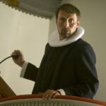 マッツ・ミケルセンが“型破りな牧師”に『アダムズ・アップル』場面写真&メイキングカット公開 誕生日を記念した「生誕60周年祭」で上映