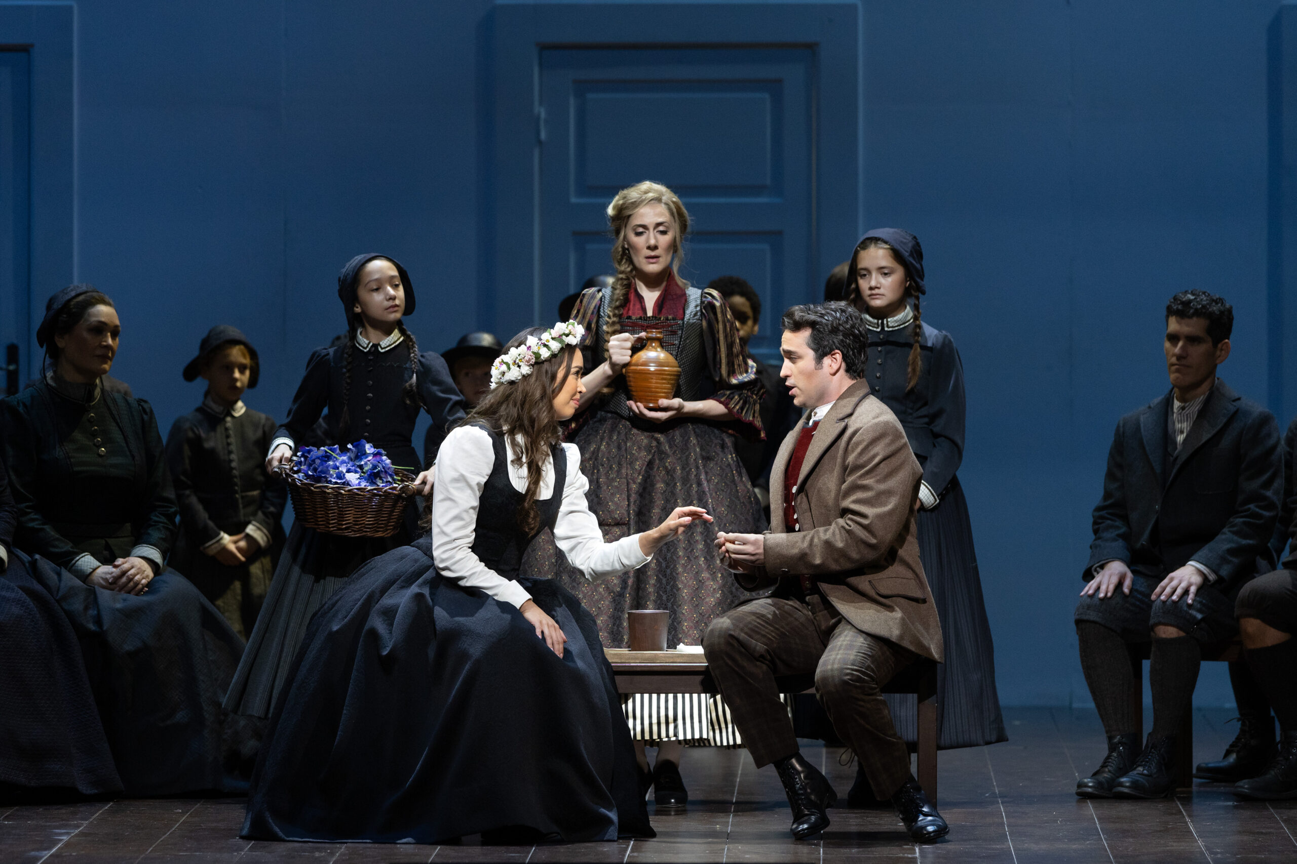 ベッリーニ《夢遊病の娘》で幕開け「METライブビューイング 2025-26 シーズン」予告編解禁 日本でも大人気の最旬スターが勢揃い