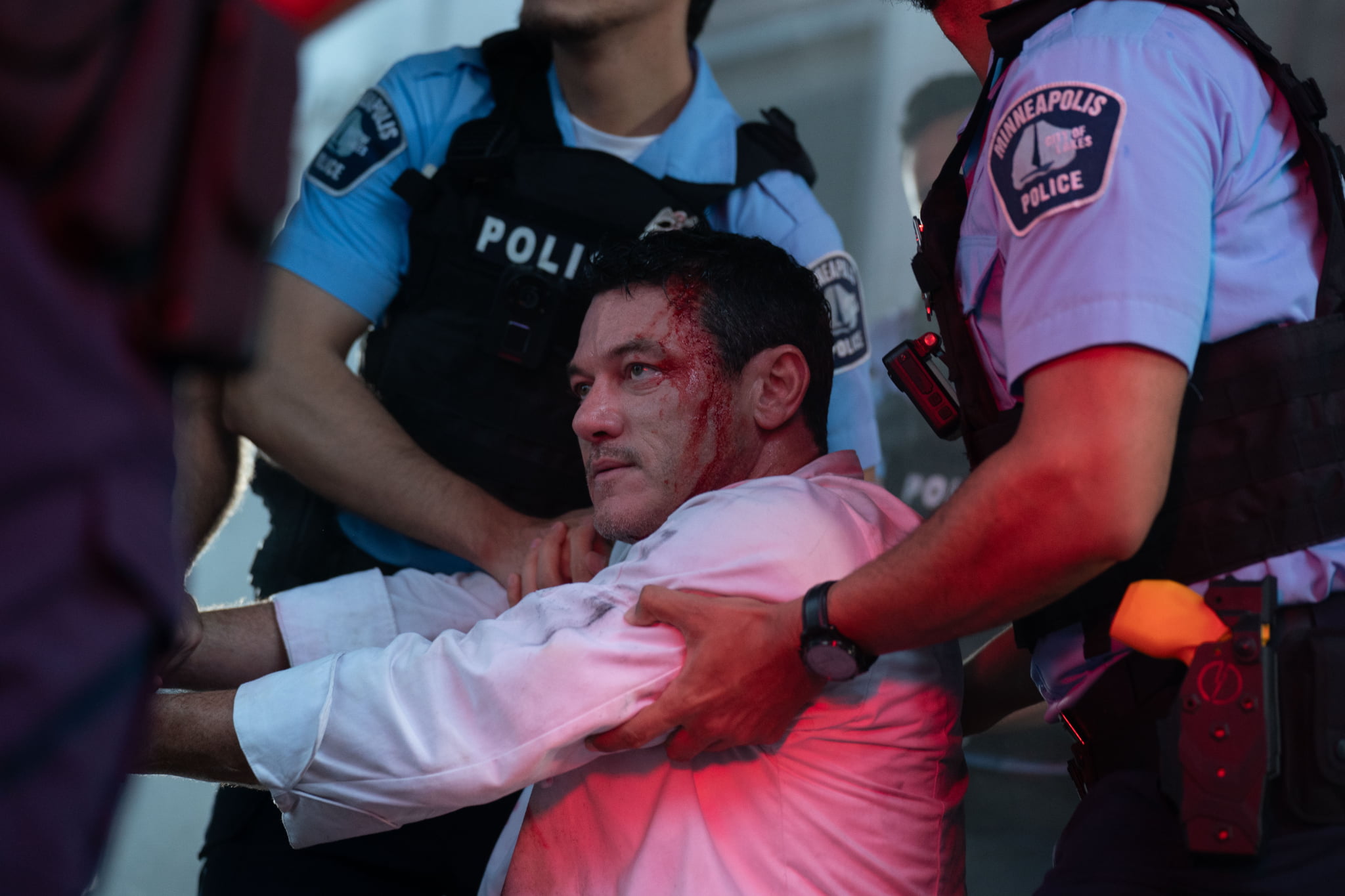 ルーク・エヴァンスが厨房で大乱闘！『ドライブ・クレイジー：タイペイ・ミッション』本編映像が解禁