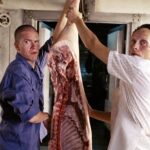 狂気の精肉店主マッツ・ミケルセンが“新たなる食材”を調達!?　ハートフル・カニバリズム・ドラマ『フレッシュ・デリ』本編映像＆場面写真解禁