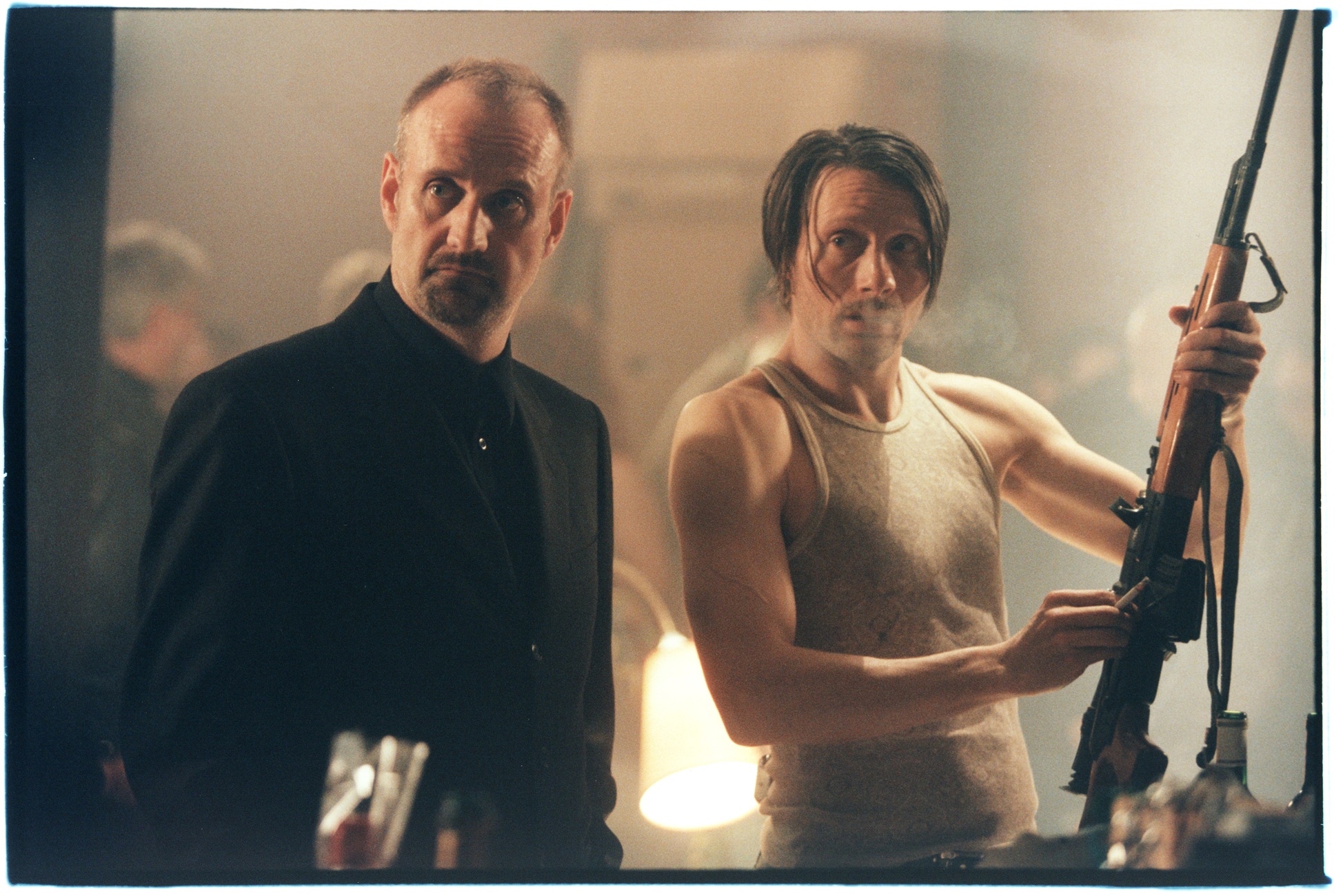 若きマッツ・ミケルセンの色気爆発！　日本劇場初公開『ブレイカウェイ』本国予告映像＆場面カット解禁　「生誕60周年祭」で上映